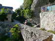 Mur face à notre gîte L’Egyptien - Gîtes Castel de Cantobre, Aveyron, France